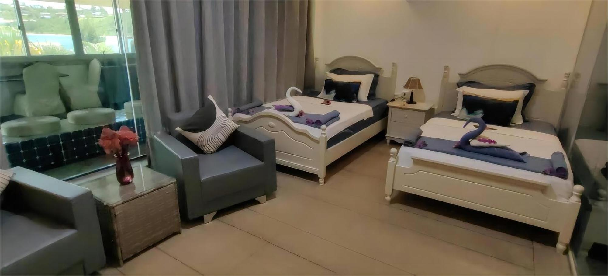 Crystal Beach Hotel Port Vila Esterno foto