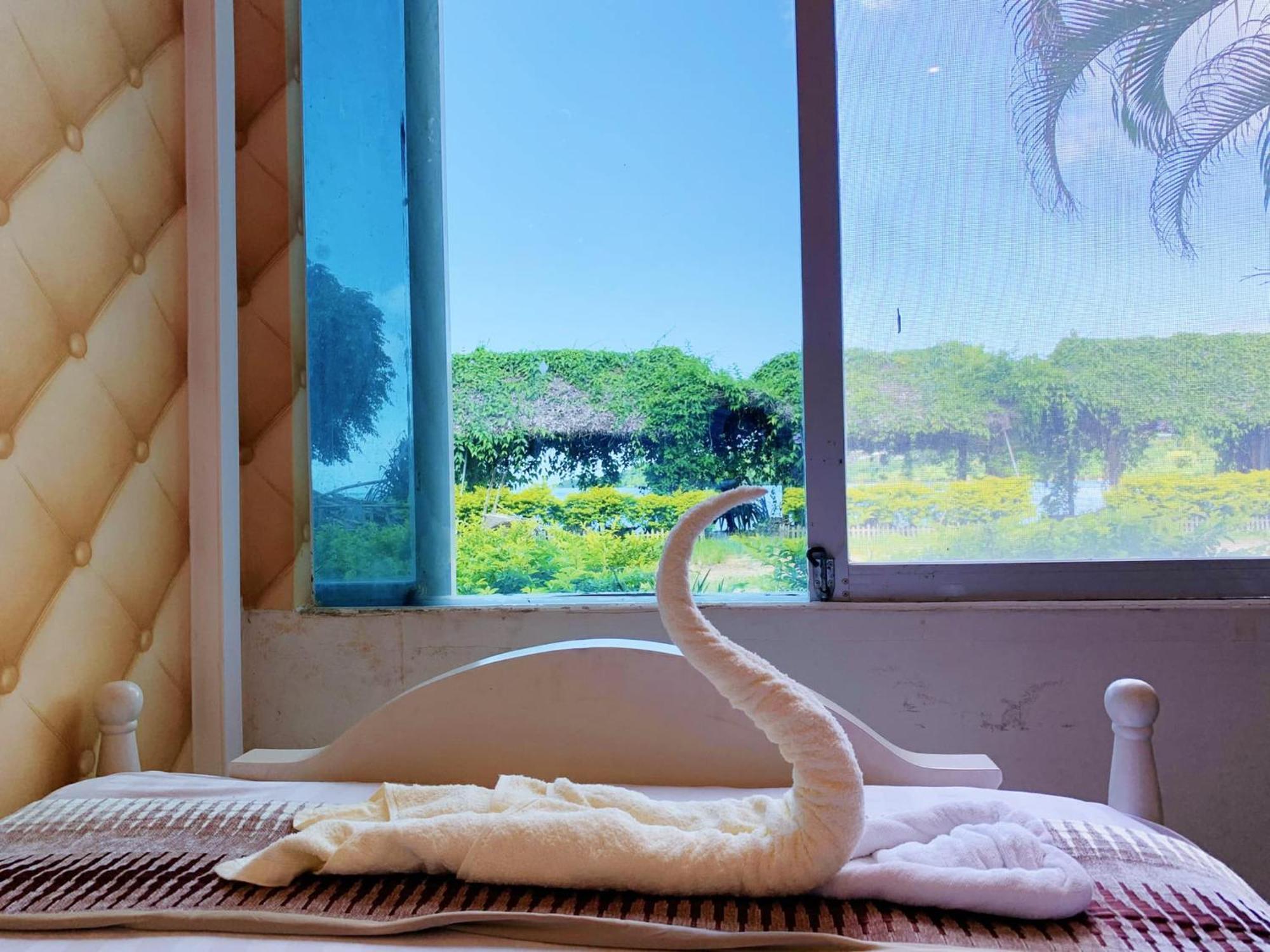 Crystal Beach Hotel Port Vila Esterno foto